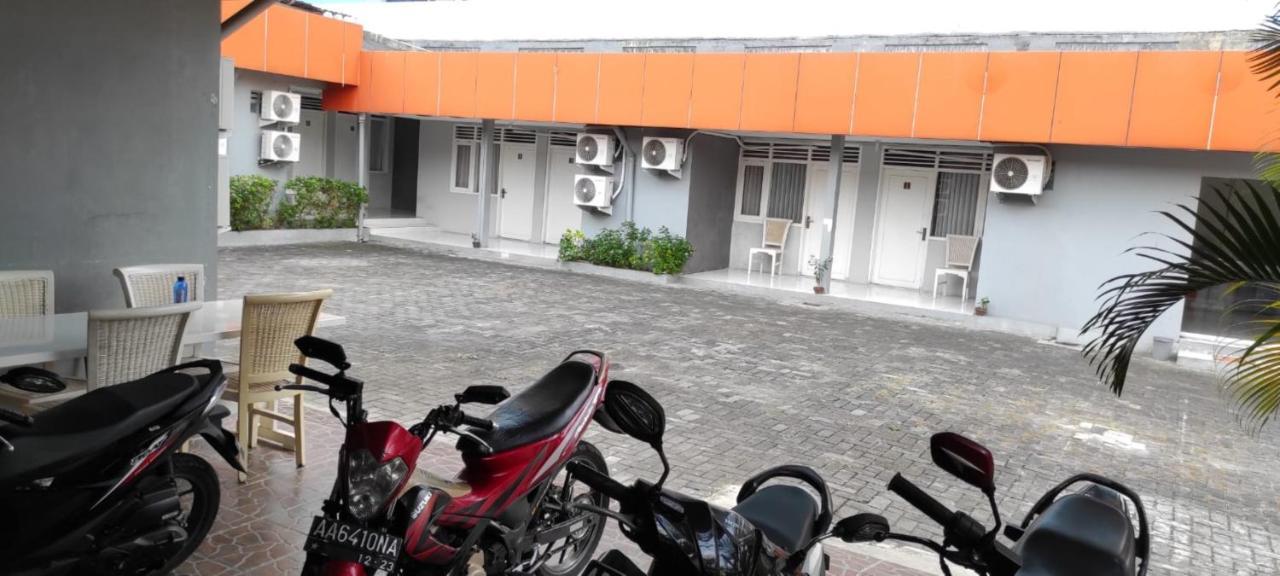 Ratu Guesthouse Sleman  Exteriör bild